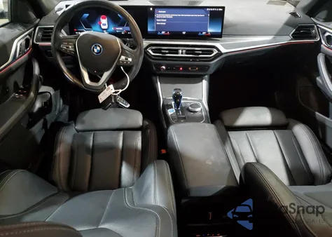 2022 BMW I4 Edrive 40 из США, поврежденный, VIN WBY73AW0XNFM42502